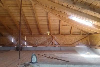 Casă cu 3 camere cu Teren 2860 Mp în Central