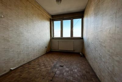 Apartament cu 3 camere semidecomandat în Independenței - 2