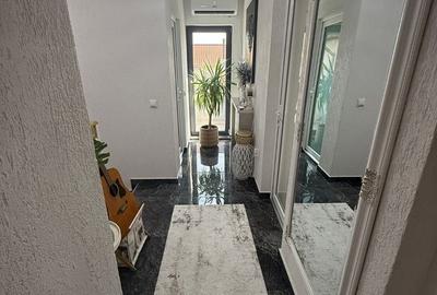 Casă cu 4 camere cu Teren 200 Mp în Central
