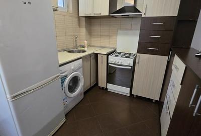 Apartament cu 2 camere decomandat în Berceni