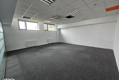 Spațiu comercial, de 40 mp, în Păcii