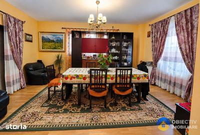 Casă cu 5 camere cu Teren 492 Mp în Dumbrava