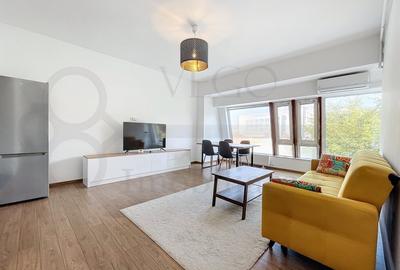 Apartament cu 3 camere semidecomandat, mobilat în Central - 2