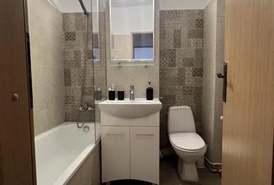 Apartament cu 3 camere semidecomandat, mobilat în Circumvalațiunii - 8