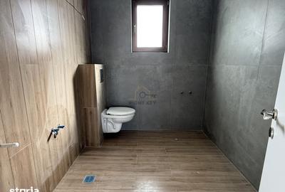 Casă cu 5 camere cu Teren 615 Mp în Dragomirești-Vale