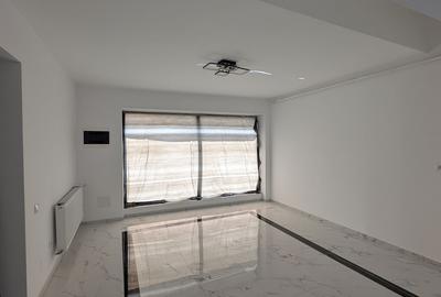Spațiu comercial, de 230 mp, în Florești