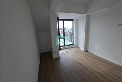 Apartament cu 3 camere decomandat în Tractorul - 7