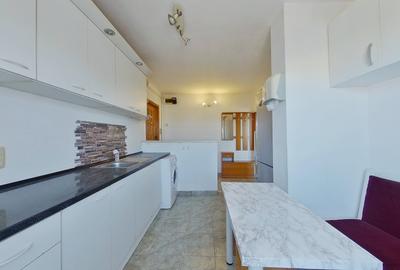 Apartament cu 2 camere semidecomandat în Aurel Vlaicu