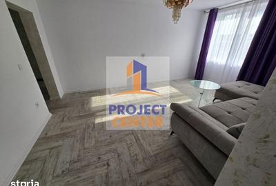 Apartament cu 3 camere semidecomandat în Calea București