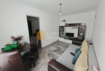 Apartament cu 3 camere decomandat, mobilat în Tătărași