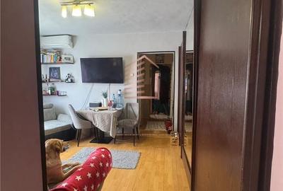 Apartament cu 3 camere semidecomandat în Rogerius - 2