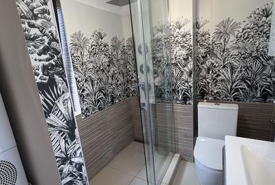 Apartament cu 3 camere decomandat în Palazu Mare - 2