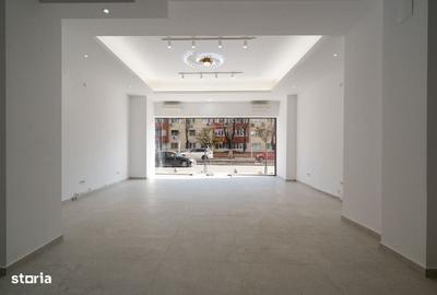 Spațiu comercial, de 130 mp, în Central - 7