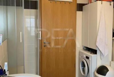 Apartament cu 3 camere decomandat, mobilat în Central - 2