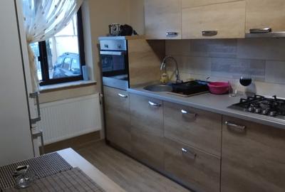Casă cu 5 camere cu Teren 468 Mp în Lazu - 38