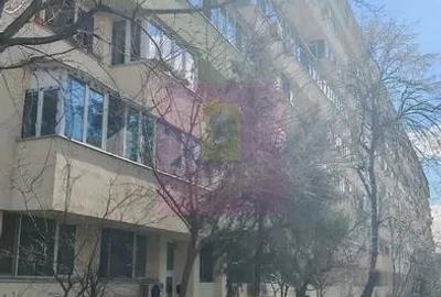 Apartament cu 2 camere semidecomandat în Lacul Tei