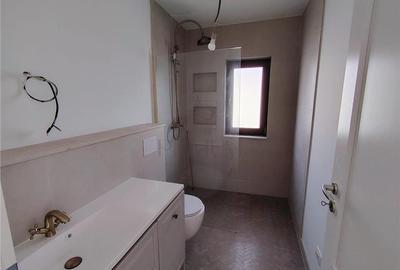 Casă individuală cu 4 camere cu Canalizare în Moșnița Nouă - 12