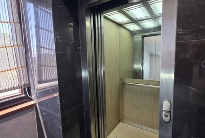 Apartament cu 3 camere decomandat, mobilat în Moșilor