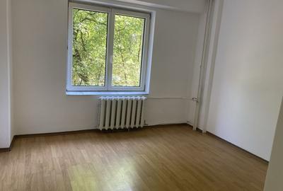 Apartament cu 2 camere decomandat în Dacia - 1