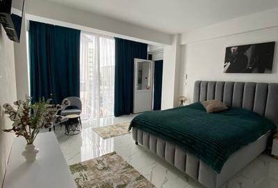 Apartament cu 4 camere decomandat în Craiovița Nouă