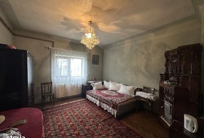 Casă cu 4 camere cu Teren 1266 Mp în Strejnicu