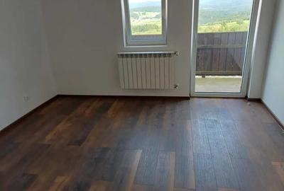 Casă cu 4 camere în Central - 7