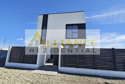 Casă individuală cu 4 camere cu Canalizare în Berceni