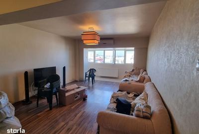 Apartament cu 3 camere în Nicolina