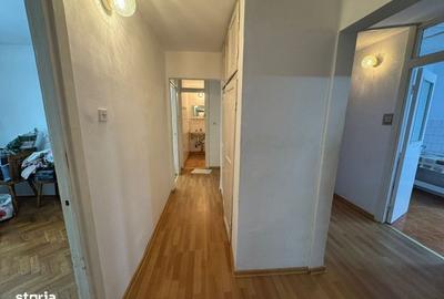 Apartament cu 4 camere decomandat în Micro 16 - 1