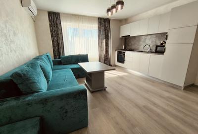 Apartament cu 3 camere, mobilat în Faleza Nord