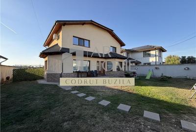 Casă individuală cu 5 camere cu Teren 601 Mp în Bucov