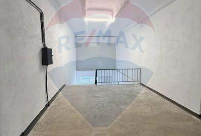 Spațiu comercial, de 1,370 mp, în Central - 3