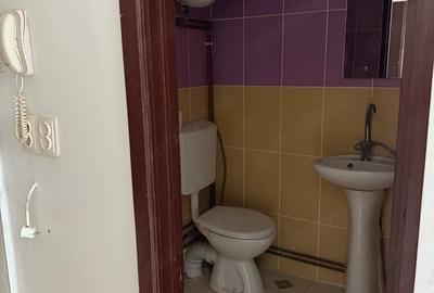 Garsonieră decomandată în Central