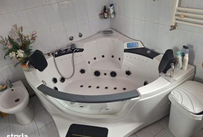 Casă cu 3 camere cu Teren 600 Mp în Central