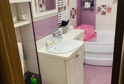 Apartament cu 3 camere semidecomandat în Dărmănești - 7