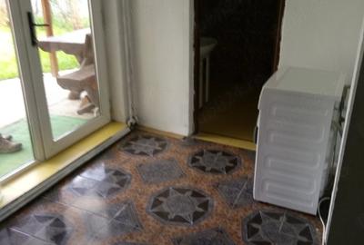 Casă cu 4 camere cu Teren 440 Mp în Central