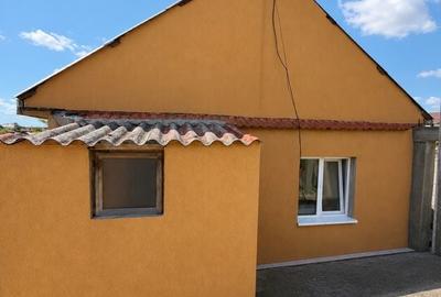 Casă cu 3 camere în Central - 1