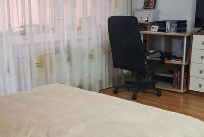 Garsonieră decomandată în Steaua
