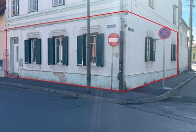 Apartament cu 4 camere decomandat în Ultracentral