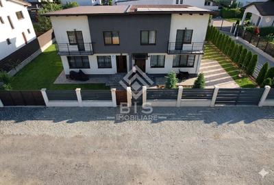 Duplex cu 4 camere cu Canalizare în Sud-Est - 1