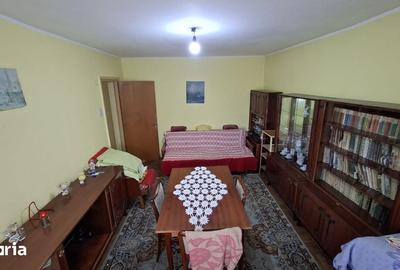 Apartament cu 3 camere decomandat în Central - 16