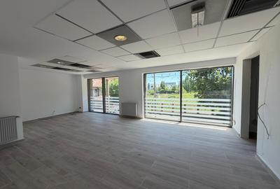 Spațiu comercial, de 238 mp, în P-ța Unirii