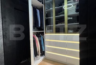 Apartament cu 4 camere în Tractorul