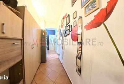 Apartament cu 3 camere semidecomandat în Ștefăneștii de Jos