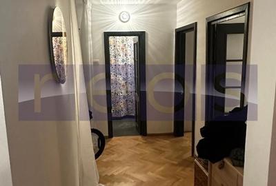 Apartament cu 3 camere decomandat, mobilat în P-ța Victoriei - 10