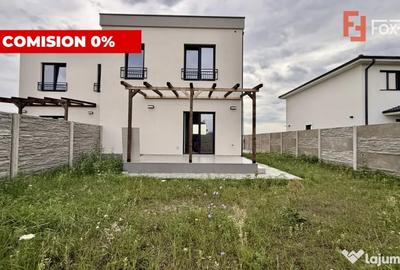 Casă cu 4 camere cu Teren 265 Mp în Moșnița Nouă