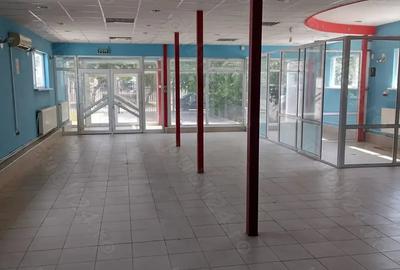 Spațiu comercial, de 540 mp, în Central - 1