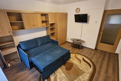 Garsonieră decomandată în Central