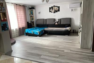 Casă cu 5 camere cu Canalizare în Afumați