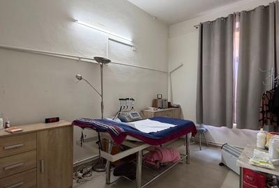 Spațiu comercial, de 70 mp, în P-ța Unirii - 3